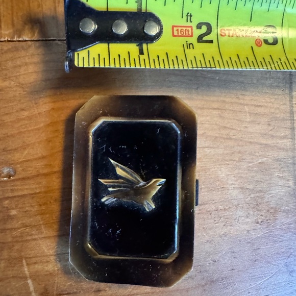 Vintage Bird Belt Buckle | Plastic Novelty Buckle | Gold Tone Inlay - Picture 3 of 4
